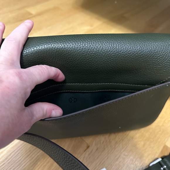 Tory Burch Britten saddle Bag NWT - Picture 5 of 5